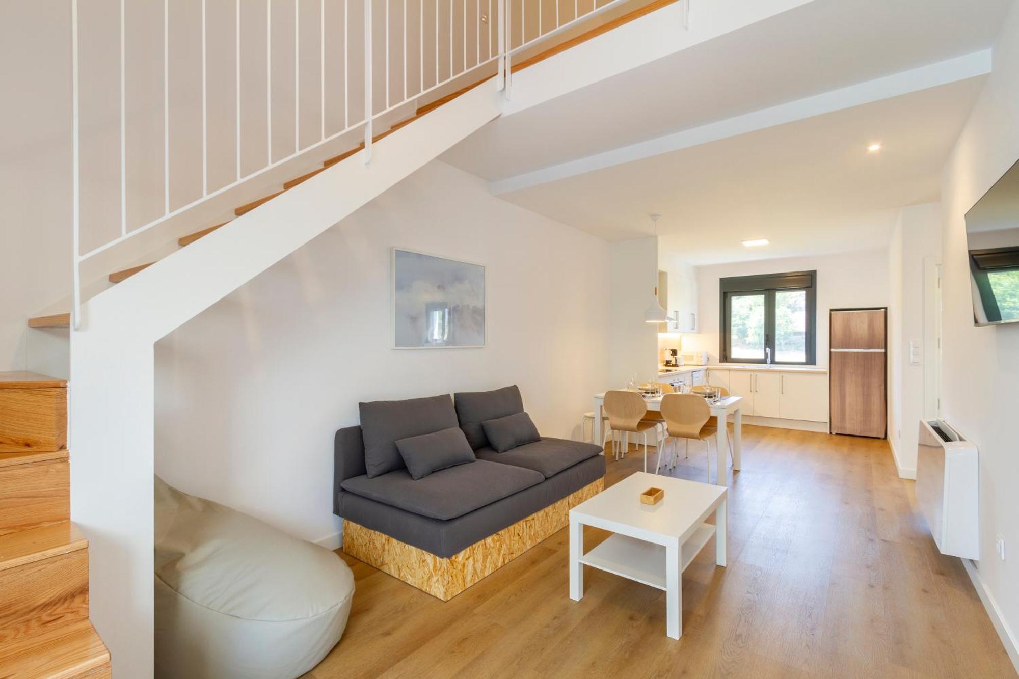 Urbanfive Apartamentos Ourense Centro エクステリア 写真