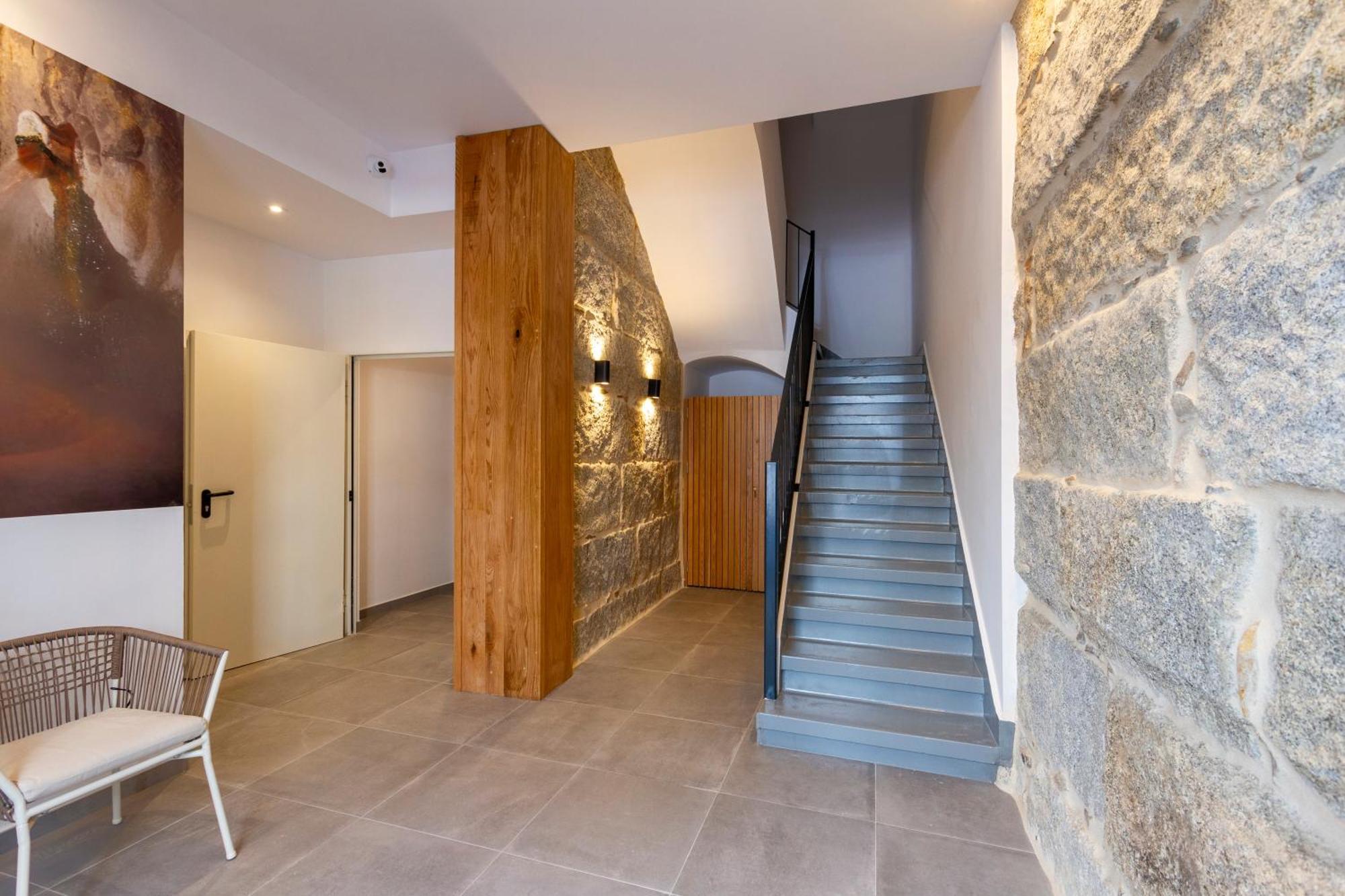Urbanfive Apartamentos Ourense Centro エクステリア 写真