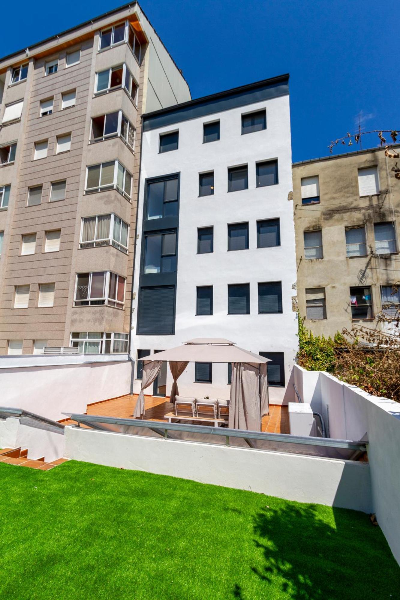Urbanfive Apartamentos Ourense Centro エクステリア 写真